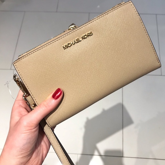 Michael Kors Jet Set Travel Wristlet JST Wallet - Picture 4 of 6